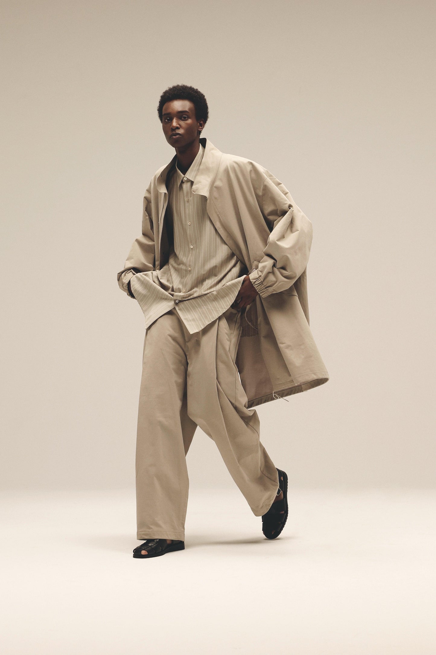 KANEMASA PHIL. 2025SS|36G ECONYL Solid Balloon Pants (KHAKI) - IKKOKU SHOP