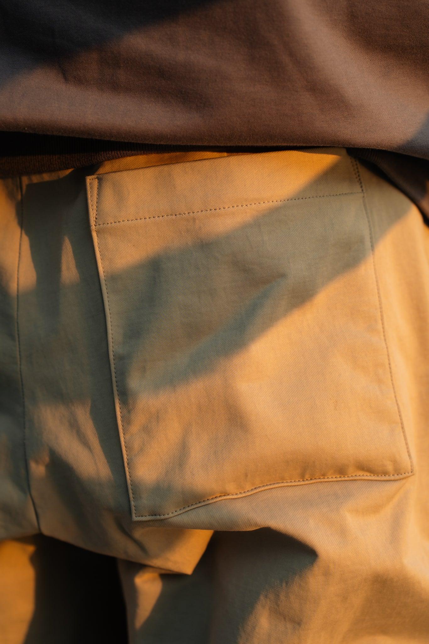 KANEMASA PHIL. 2025SS|36G ECONYL Solid Balloon Pants (KHAKI) - IKKOKU SHOP