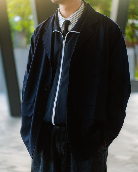 【20% OFF】UNTRACE 2024AW|WOOL SAXONY POSTMAN JACKET (DARK NAVY) - IKKOKU SHOP