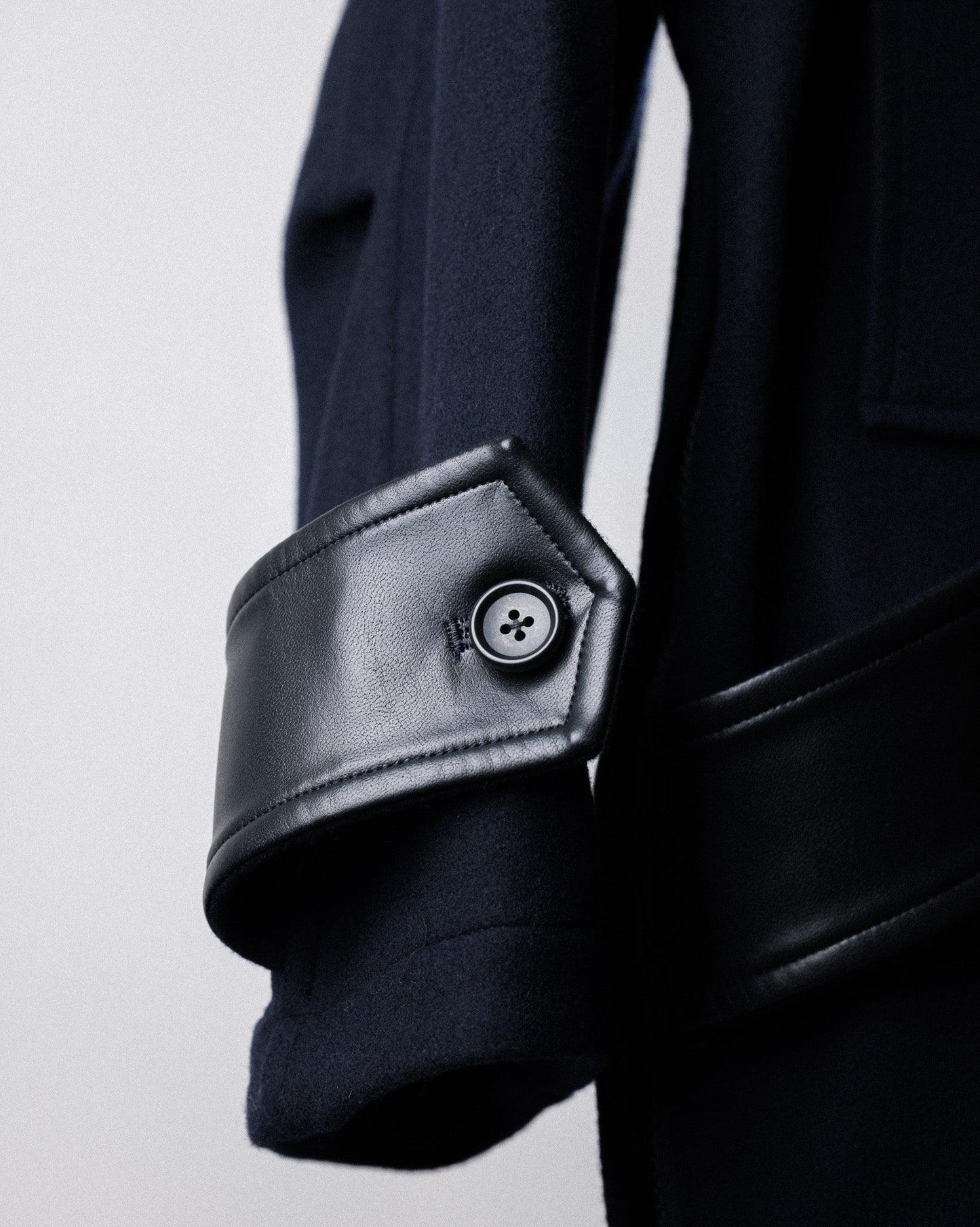 【15% OFF】 UNTRACE 2024AW|LAMBS WOOL MELTON TRENCH JACKET (DARK NAVY) - IKKOKU SHOP