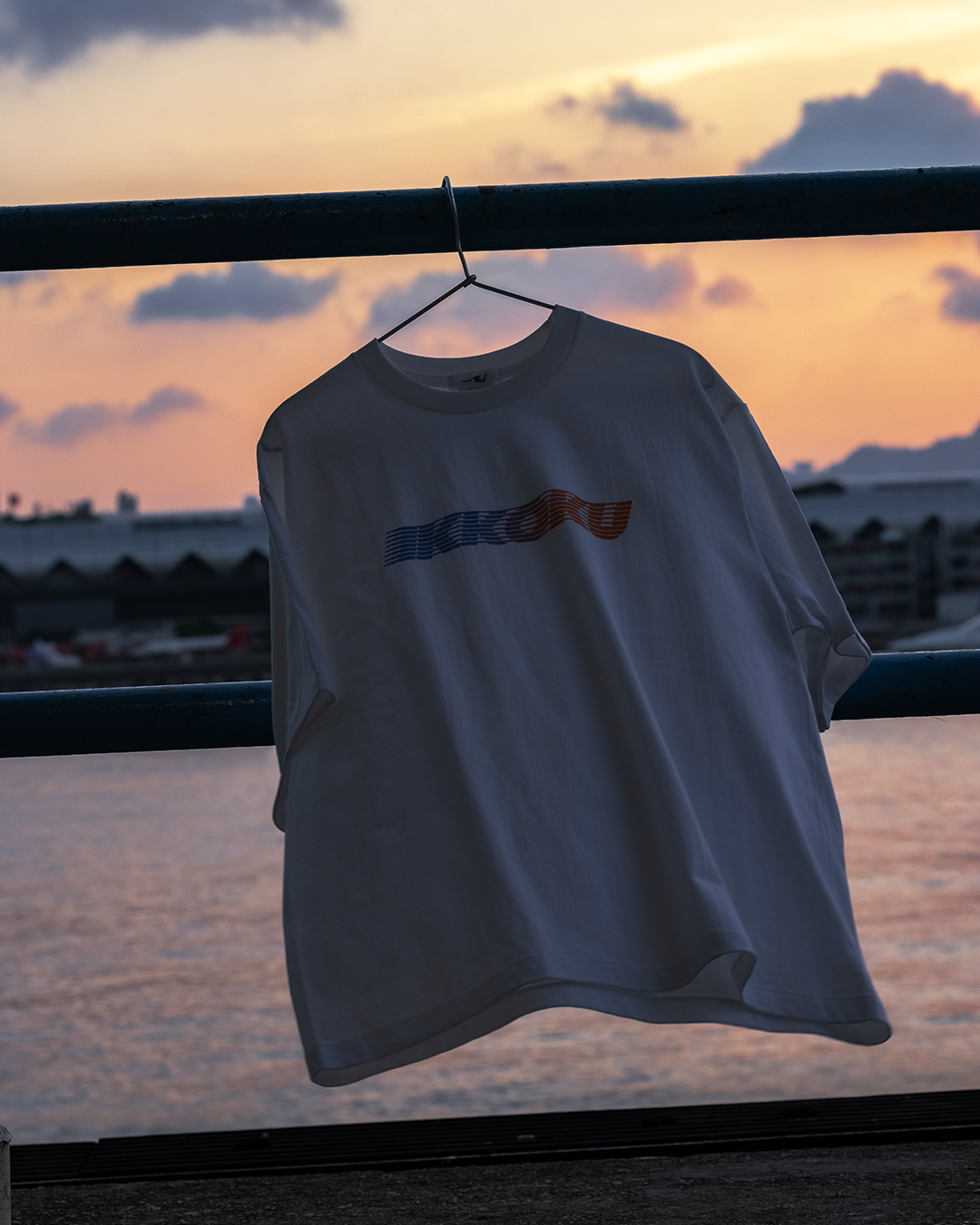 IKKOKU|Speed-line Logo Tee (SUNSET)