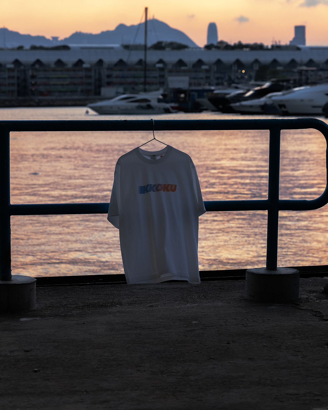 IKKOKU|Speed-line Logo Tee (SUNSET)