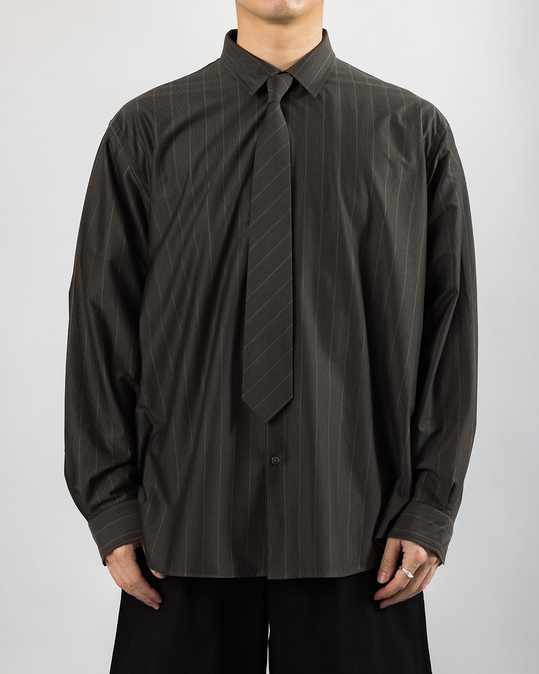 KANEMASA PHIL. 2025AW|46G Atmosphere Stripe Shirt (GREY)