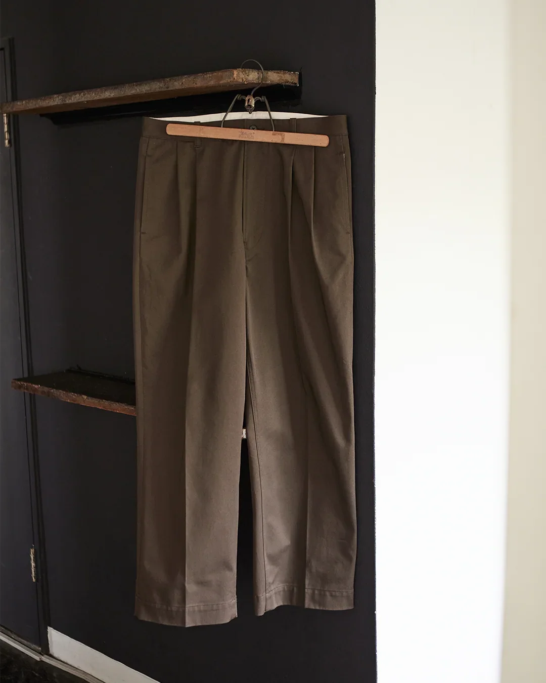 【Last 1】Schuray.|Combed Cotton Chino Trousers (BROWN)