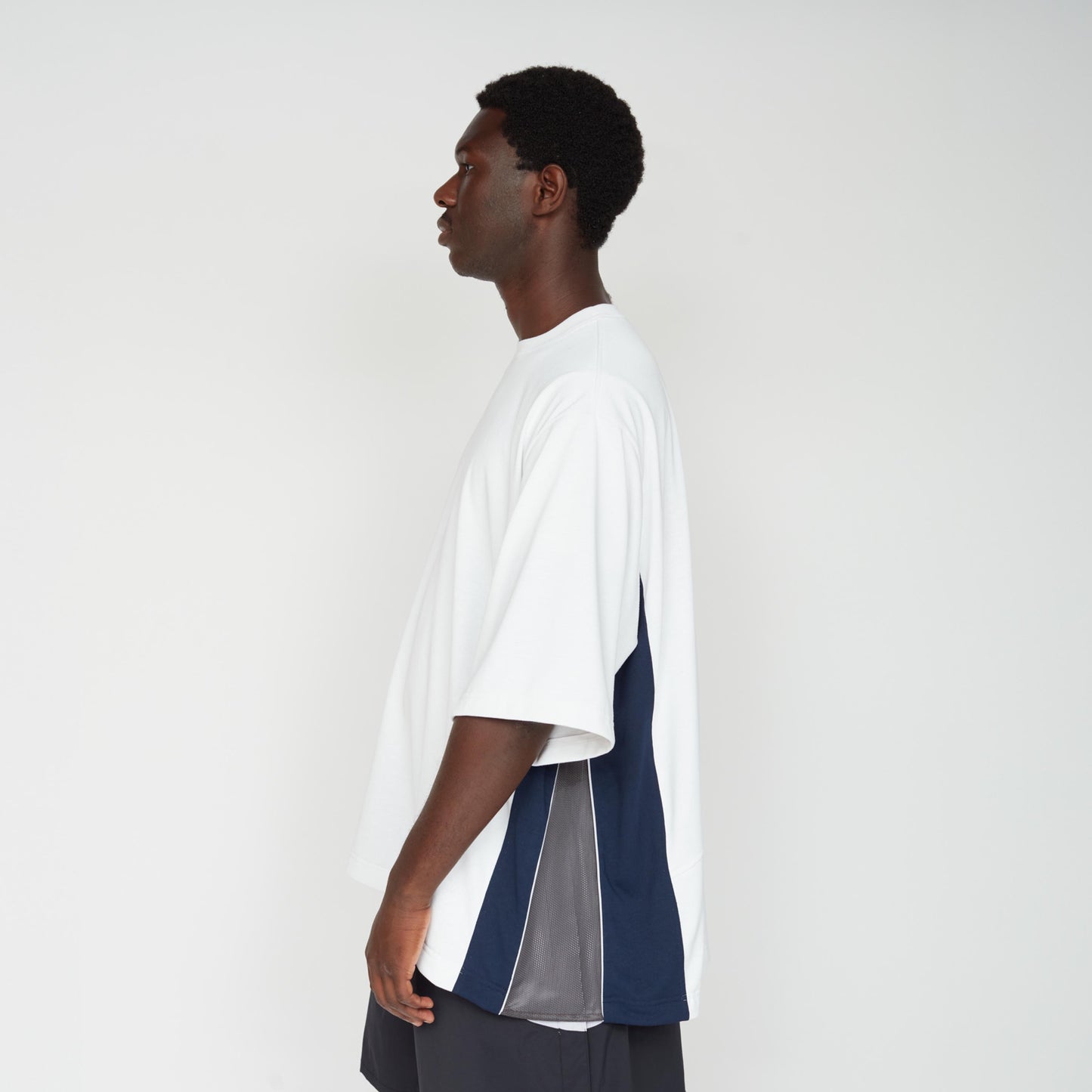UNTRACE|_168 CUT OFF Tee S/S
