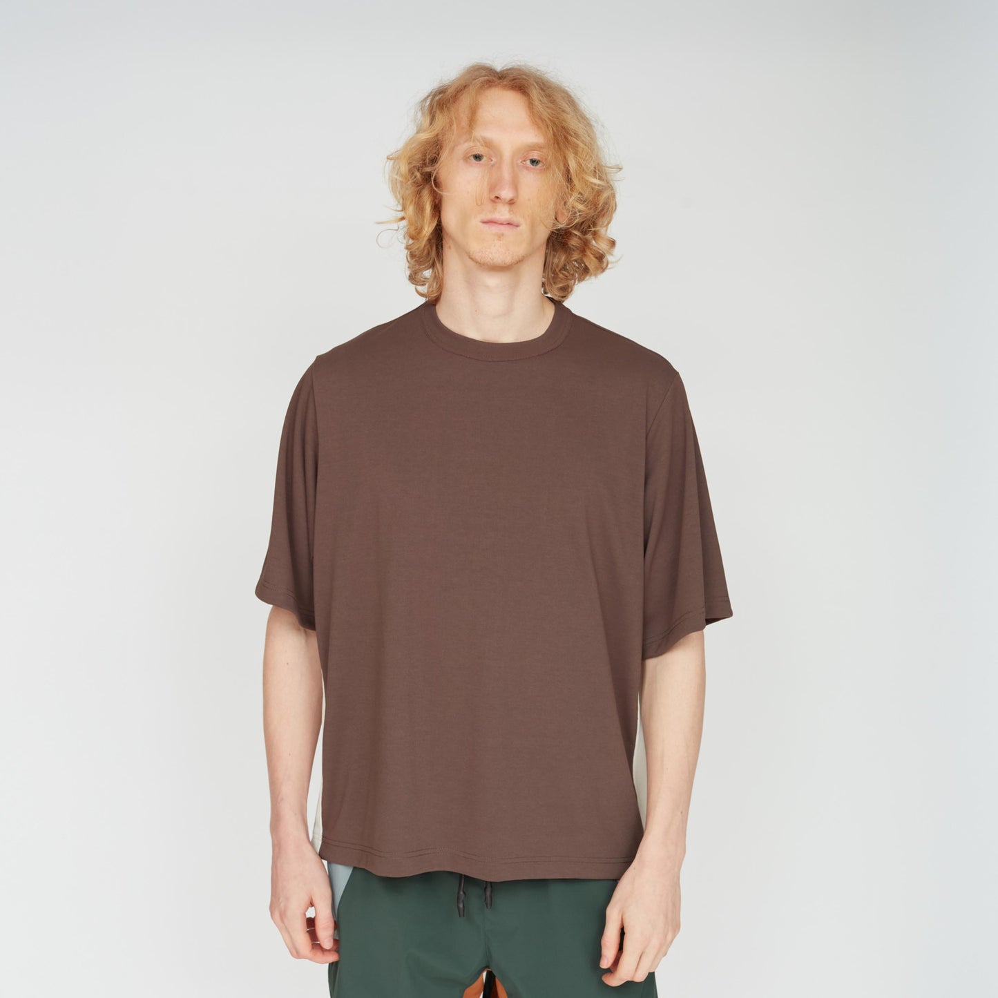 UNTRACE|_168 CUT OFF Tee S/S