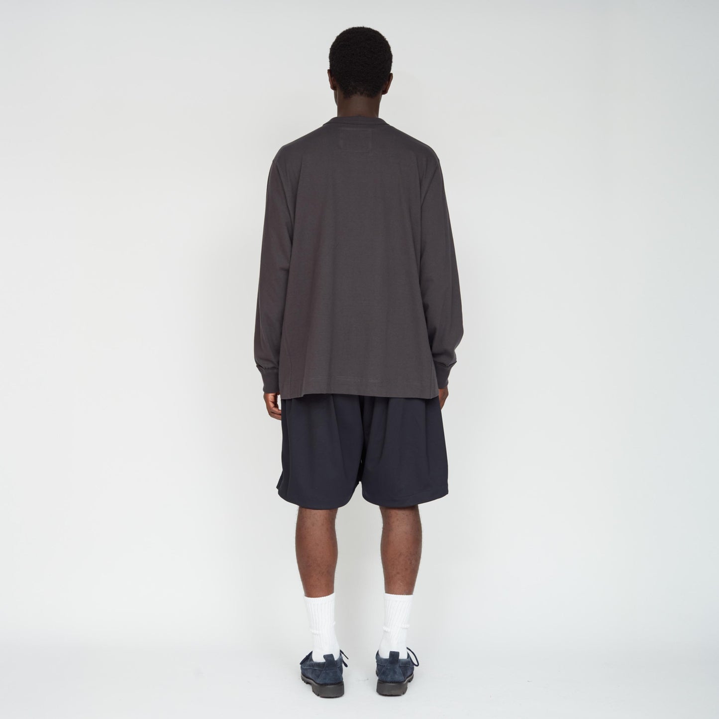 UNTRACE|_157 KNEE SHORTS