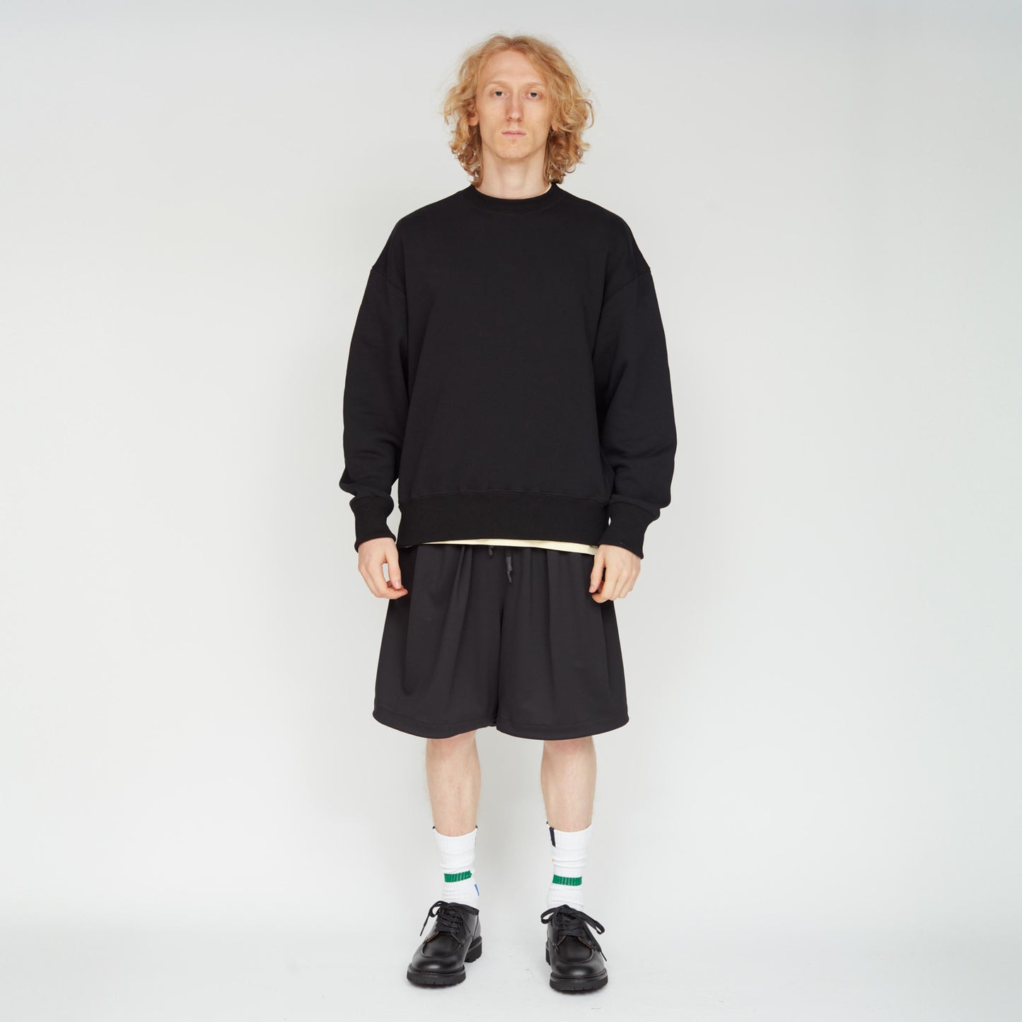 UNTRACE|_157 KNEE SHORTS