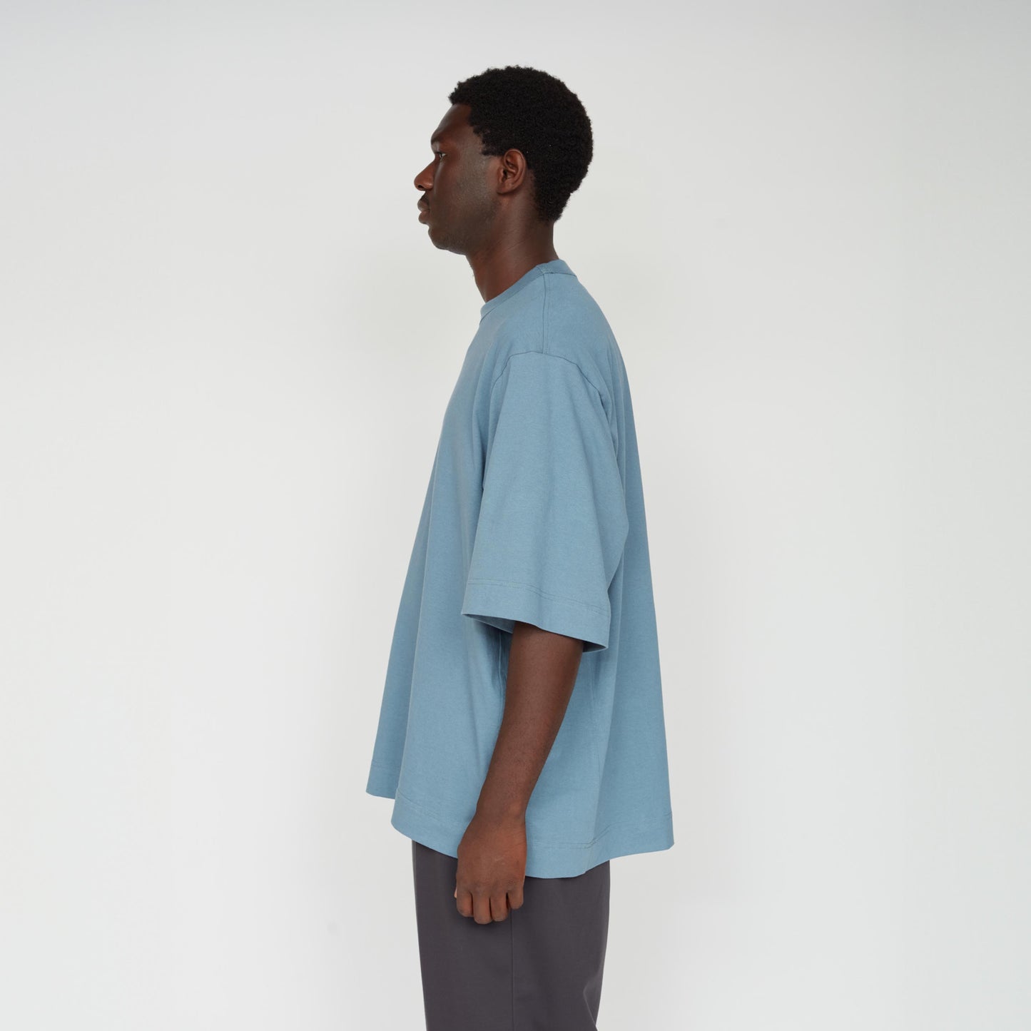 UNTRACE|_171 BOX Tee S/S (ASH BLUE)