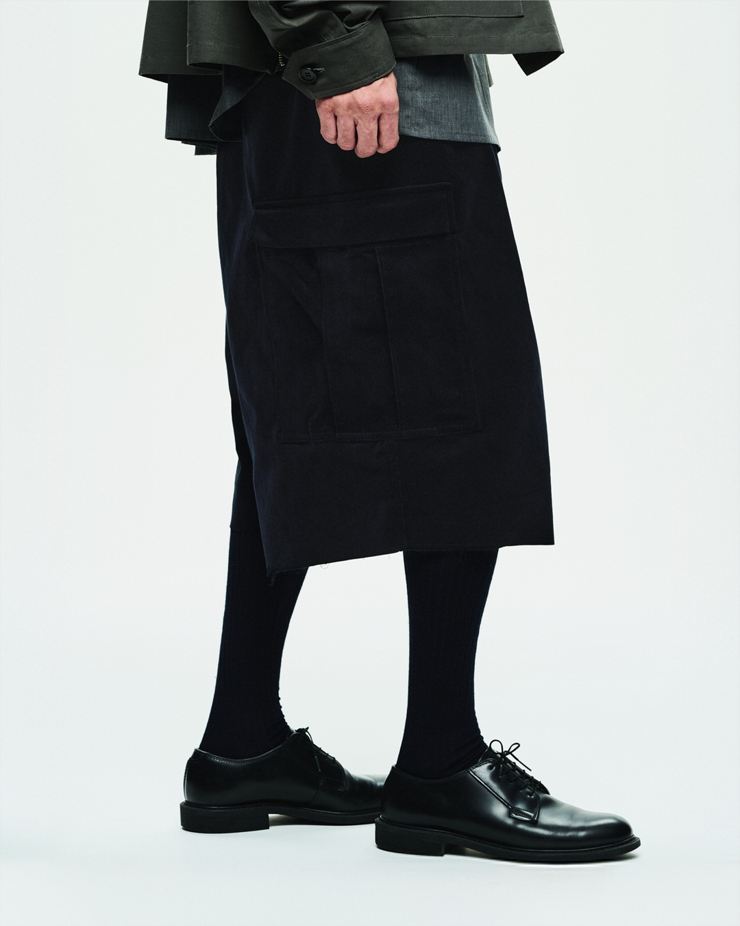 UNTRACE|_302 Cropped Cargo Pants (DARK NAVY)