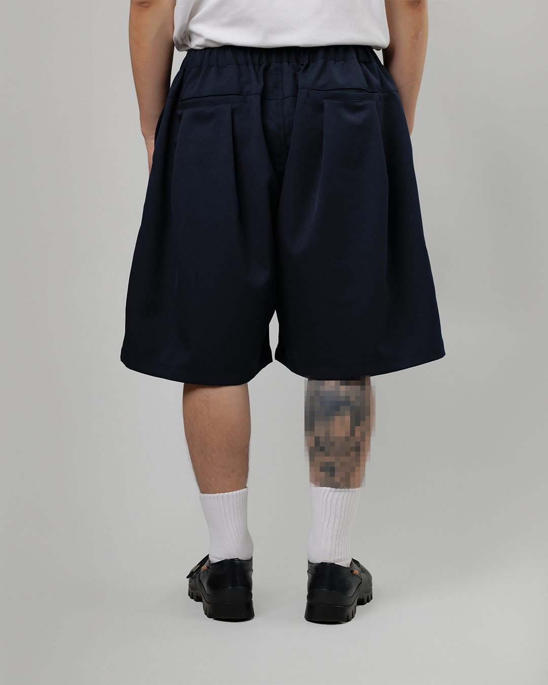 UNTRACE｜_263 KNEE SHORTS (DARK NAVY / OLIVE)