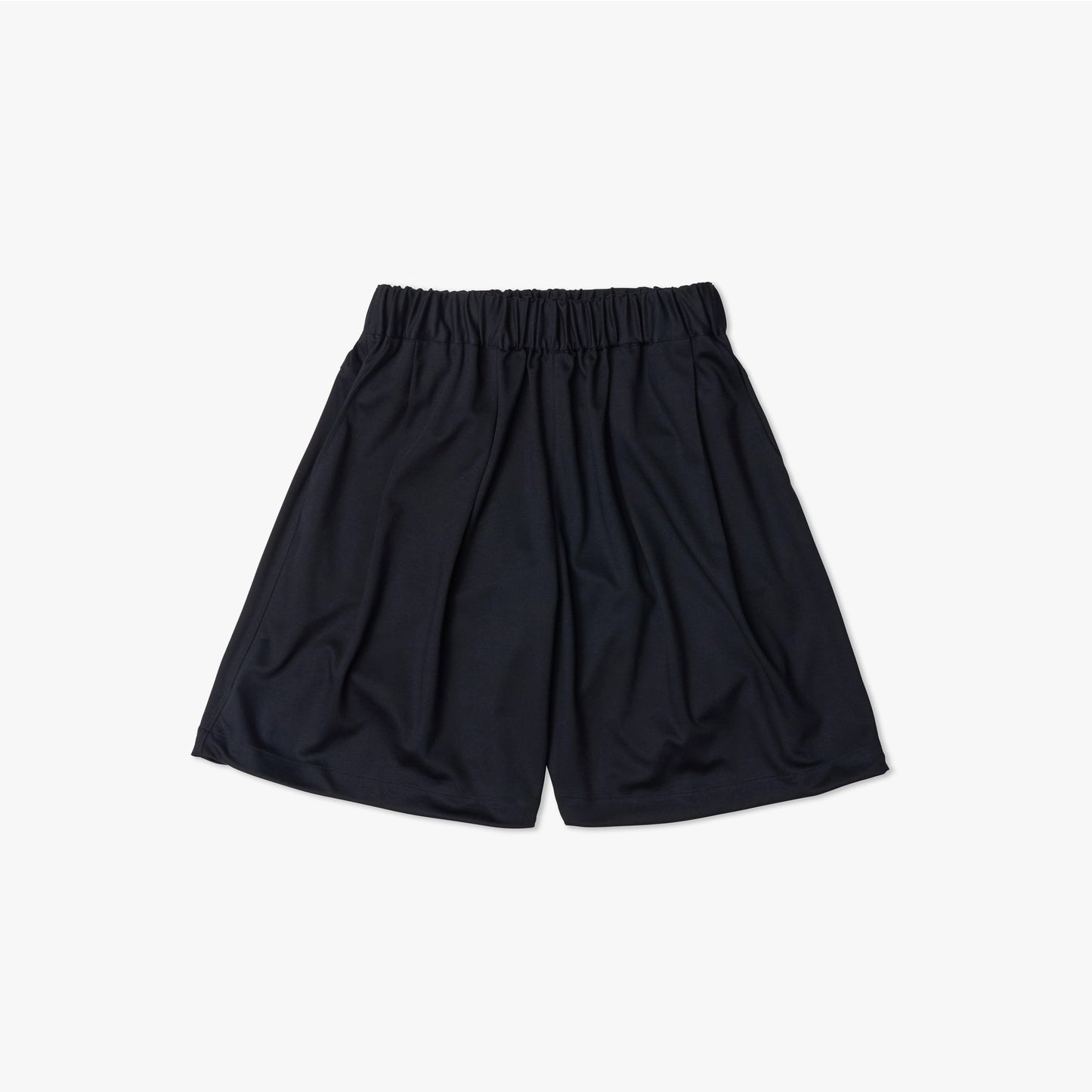 UNTRACE｜_157 KNEE SHORTS
