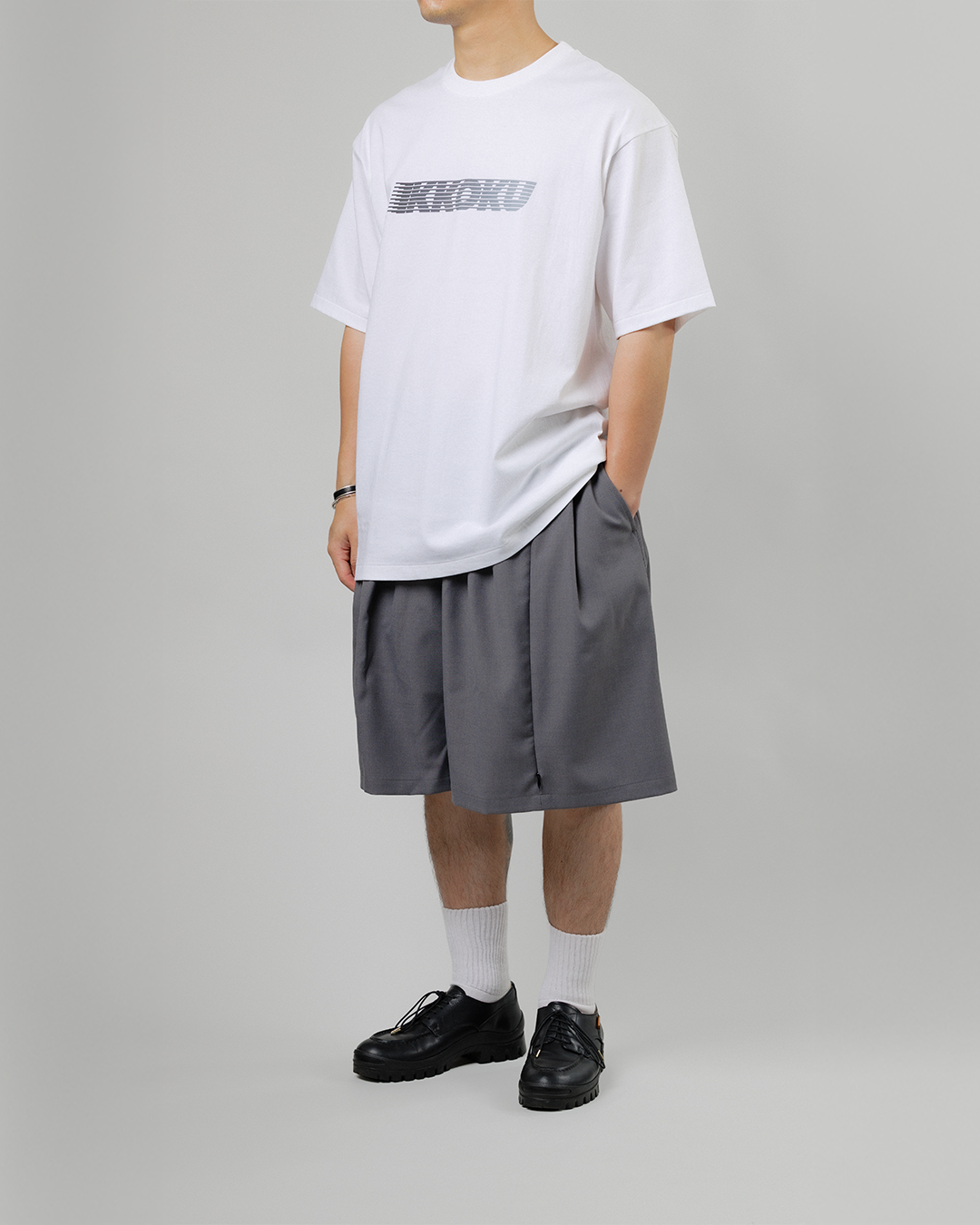 UNTRACE｜_263 KNEE SHORTS (CHARCOAL / DEEP PURPLE)
