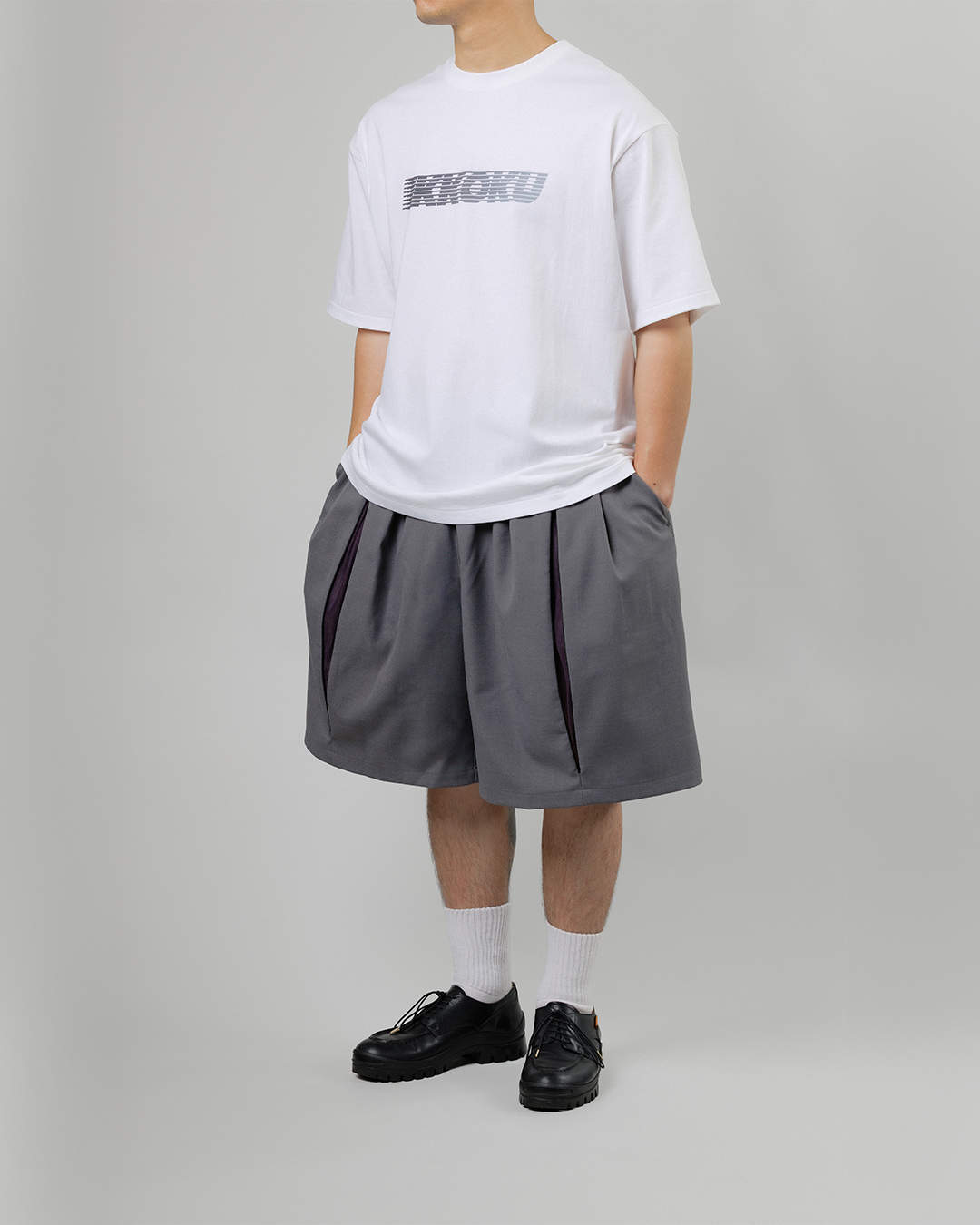 UNTRACE｜_263 KNEE SHORTS (CHARCOAL / DEEP PURPLE)
