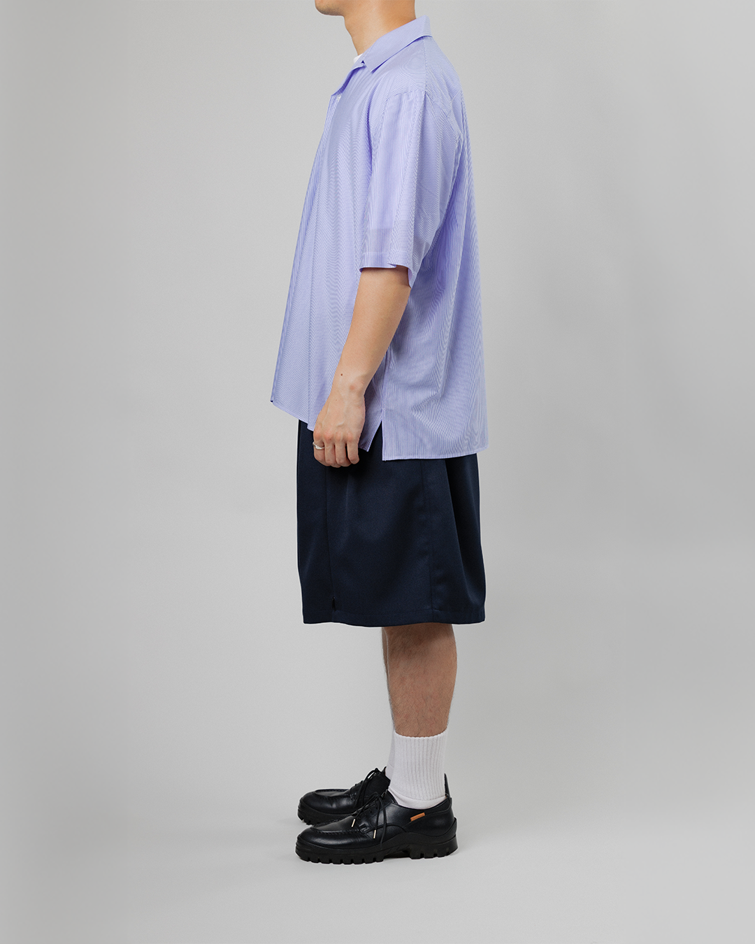 UNTRACE｜_263 KNEE SHORTS (DARK NAVY / OLIVE)