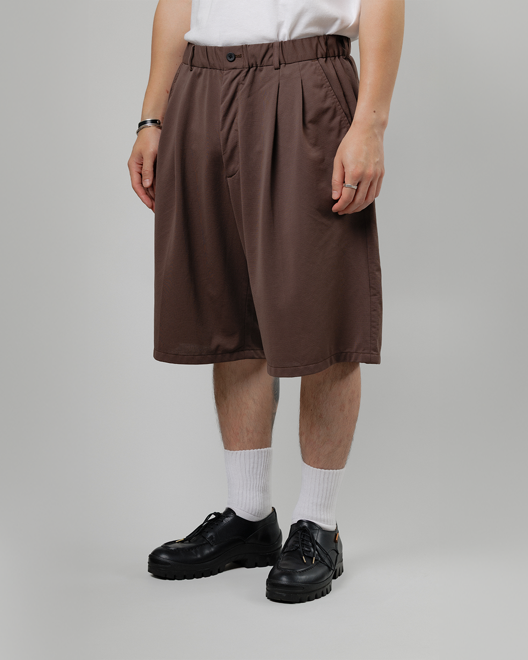 KANEMASA PHIL.｜36G Nylon Tuck Easy Shorts (BROWN DYE)