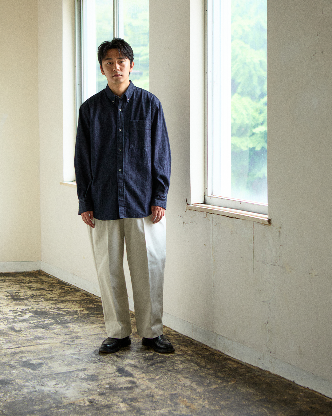 Schuray.｜Combed Cotton Chino Trousers (BEIGE)