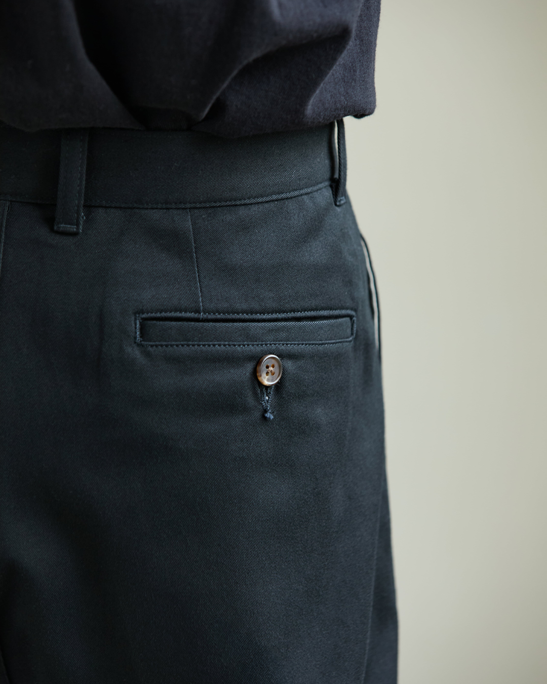 Schuray.｜Combed Cotton Chino Trousers (BLACK)