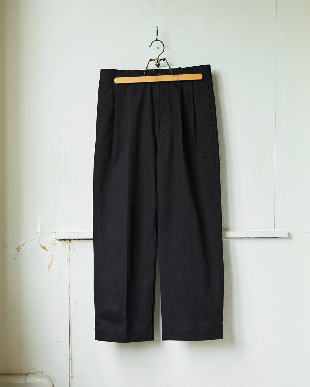 Schuray.｜Combed Cotton Chino Trousers (BLACK)