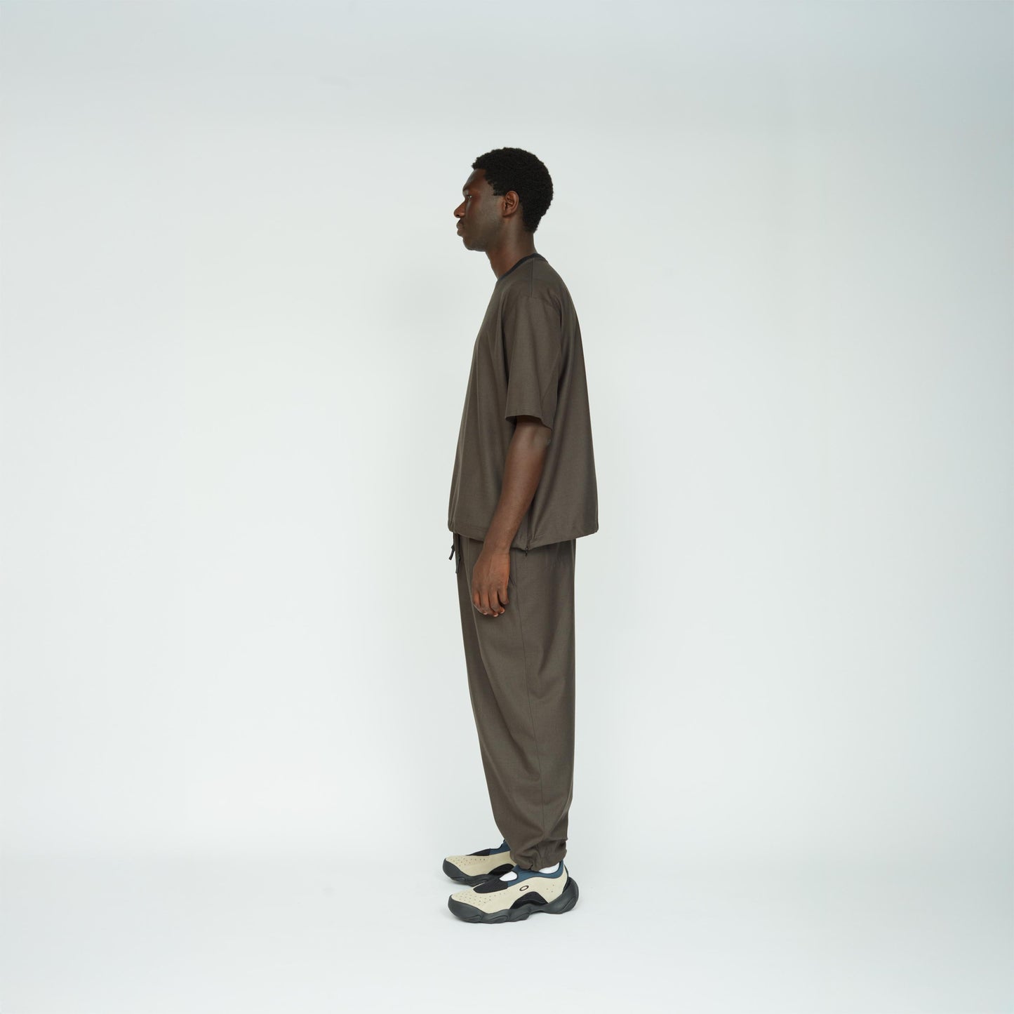 UNTRACE｜_154 TPO TAPERED PANTS (CHARCOAL)