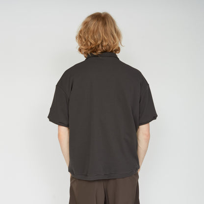 UNTRACE｜_166 POLO SHIRT S/S (CHARCOAL)