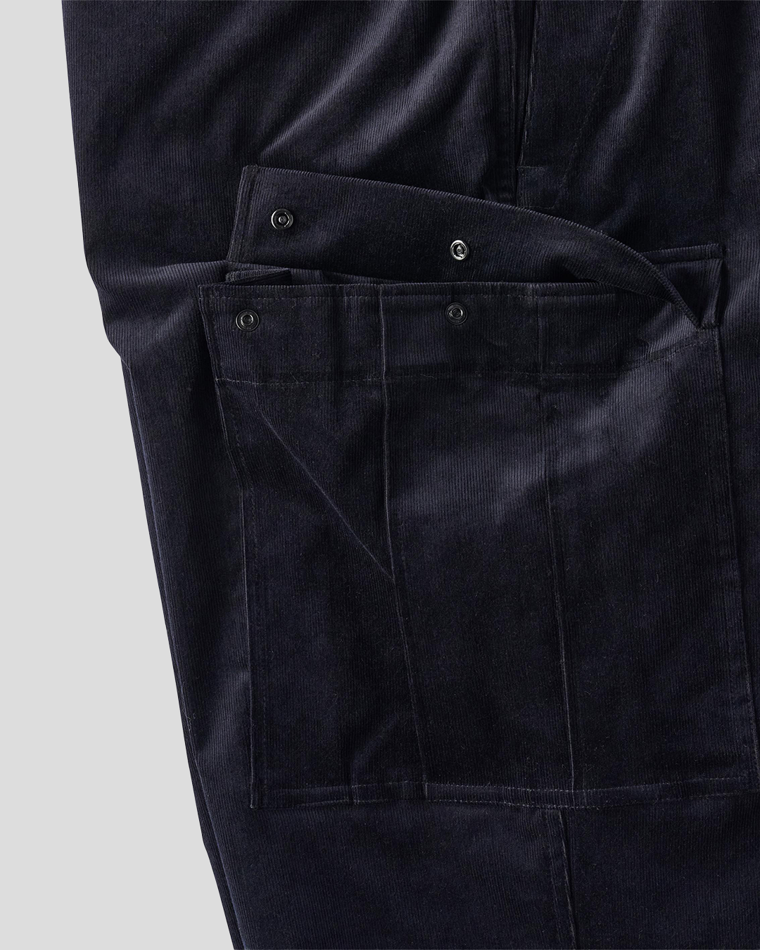 UNTRACE｜_302 Cropped Cargo Pants (DARK NAVY)