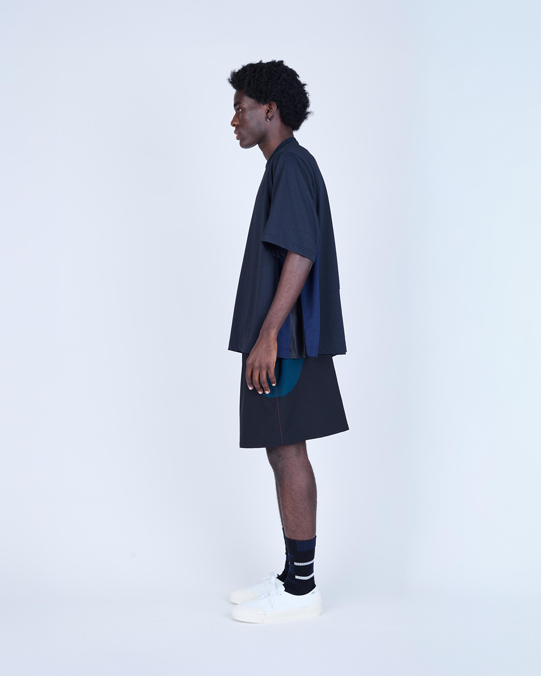 UNTRACE｜_271 LEISURE SHORTS (BLACK MULTI)