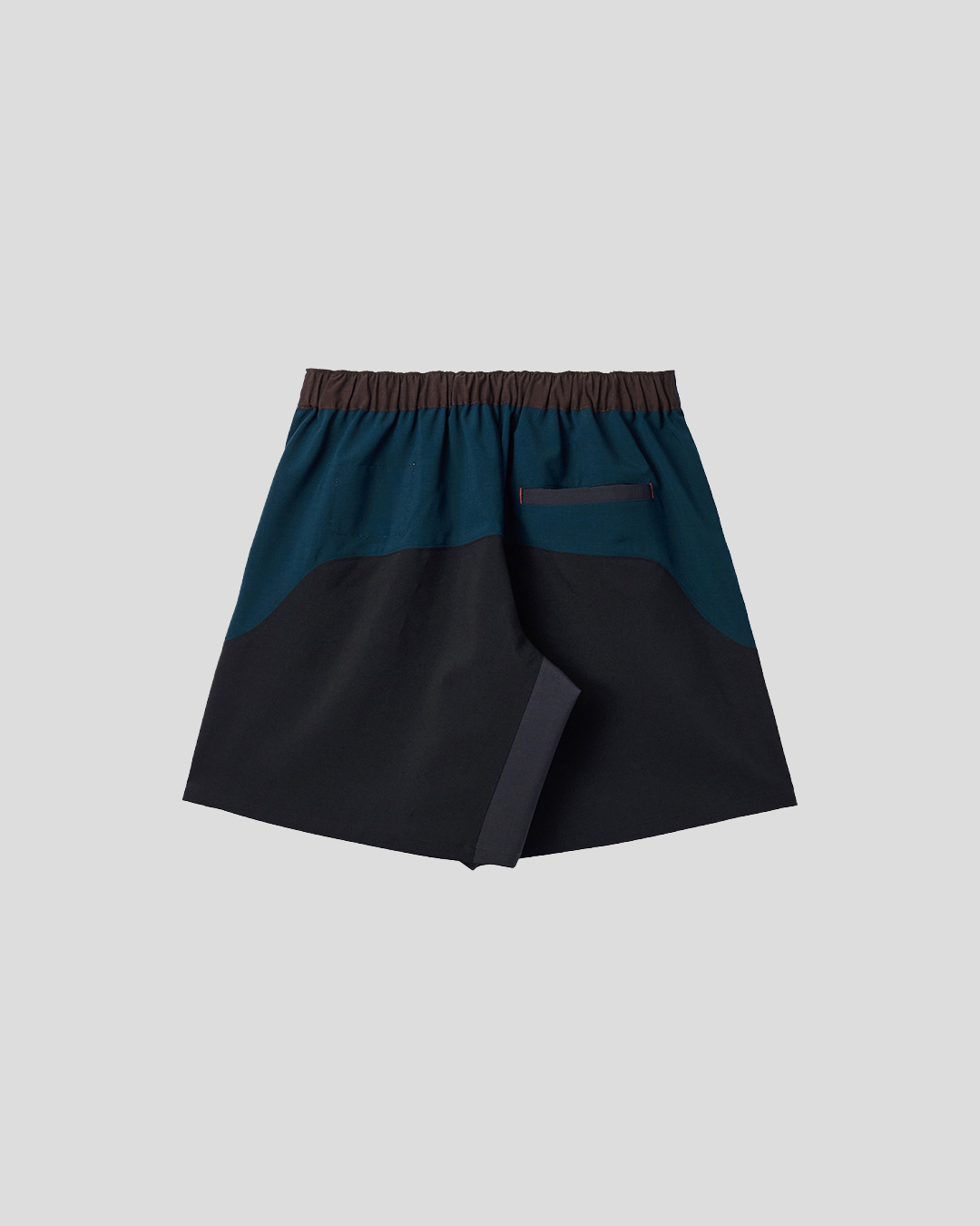 UNTRACE｜_271 LEISURE SHORTS (BLACK MULTI)