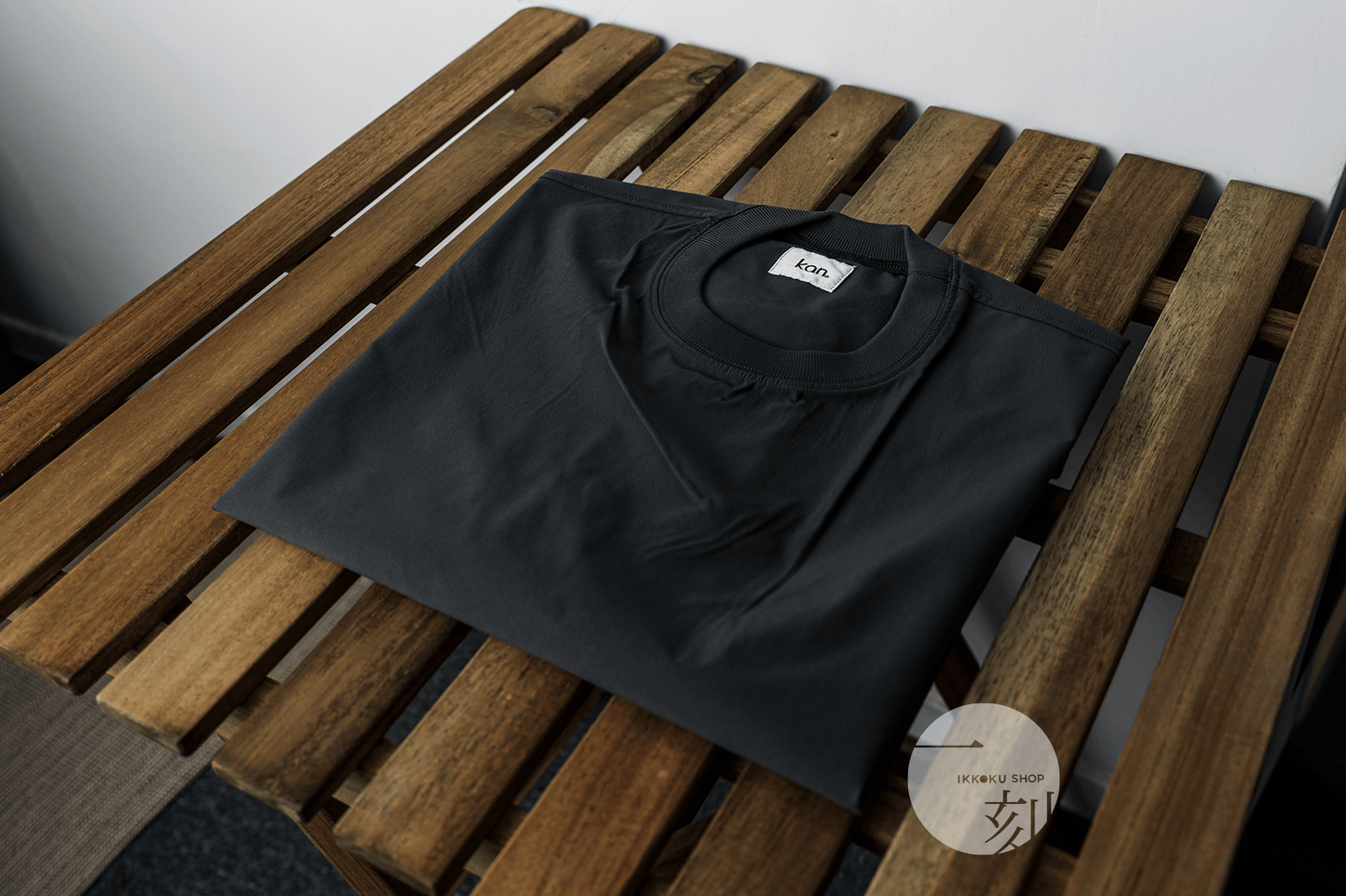 KAN｜CONVENIENT TEE (CHARCOAL) - IKKOKU SHOP